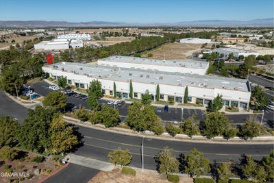 /international/us/42913-capital-drive-lancaster-ca-110101657636/