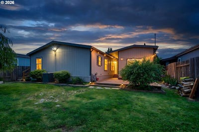 /international/us/2154-oregon-st-sthelens-or-110107985364/