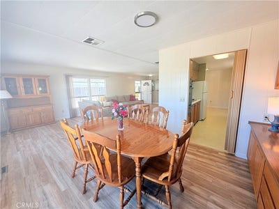 /international/us/8801-eton-avenue-canoga-park-ca-110108258355/