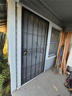 /international/us/154-n-1st-banning-ca-110107029017/