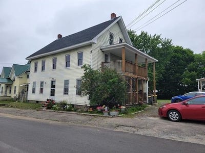 /international/us/10b-dyer-street-laconia-nh-110105976845/