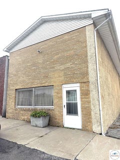 /international/us/108-e-kelling-avenue-waverly-mo-110110298519/