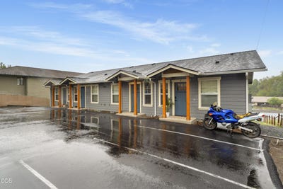 /international/us/382-ne-10th-street-prineville-or-110108612404/