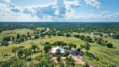/international/us/1411-grape-creek-rd-fredericksburg-tx-110100964144/