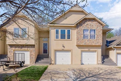 /international/us/742-s-woodson-lane-gardner-ks-110107156288/