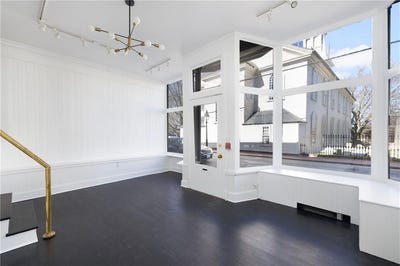 /international/us/138-spring-street-newport-ri-110107630043/