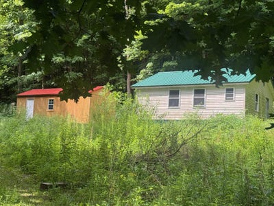 /international/us/17495-e-gross-valley-lane-hillsboro-wi-110101137423/