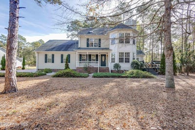 /international/us/74-driftwood-court-arapahoe-nc-110095577956/