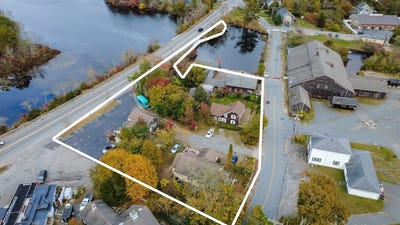 /international/us/2573-cranberry-hwy-wareham-ma-110103422782/