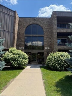/international/us/2210-midland-grove-road-roseville-mn-110100846015/