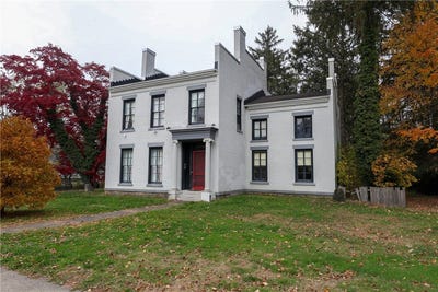 /international/us/408-w-water-street-elmira-ny-110103416867/