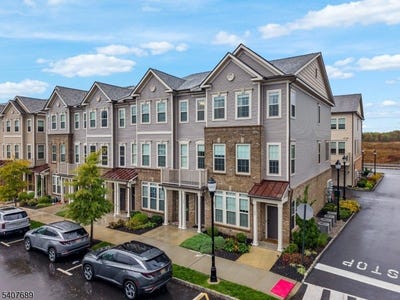 /international/us/105-robeson-st-somerville-boro-nj-110106147659/