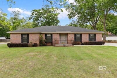 /international/us/118-woodmere-drive-brewton-al-110105269093/