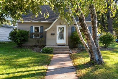 /international/us/420-w-millard-street-new-london-wi-110119994546/