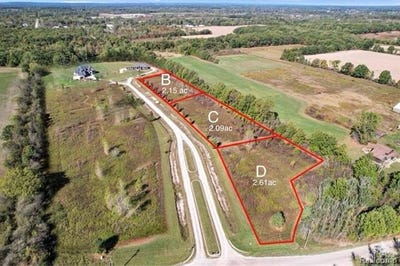 /international/us/24437-murray-lot-b-drive-ray-twp-mi-110102657743/