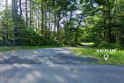 /international/us/240-ny-149-queensbury-ny-110100519457/?lang=zh-tw