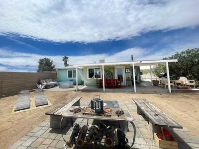 /international/us/4319-dusty-mile-road-landers-ca-110106927852/