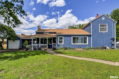 /international/us/501-w-poplar-street-taylorville-il-110107882594/