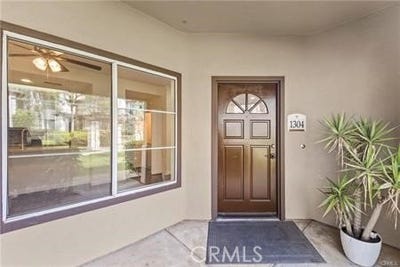 /international/us/2960-champion-way-tustin-ca-110108446316/