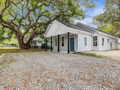 /international/us/1017-s-41st-street-wilmington-nc-110107489483/