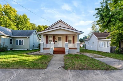 /international/us/812-w-olive-street-bloomington-il-110120683374/