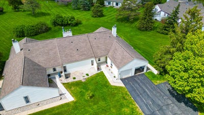 /international/us/7334-creekside-drive-lansing-mi-110107939030/