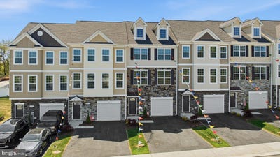/international/us/135-potomac-court-prince-frederick-md-110108707463/