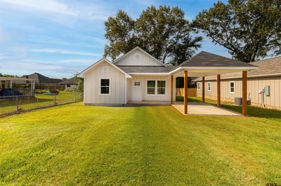 /international/us/234-elm-st-winona-tx-110108072845/