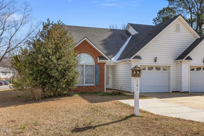 /international/us/101-fairwoods-court-dunn-nc-110105291649/