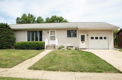 /international/us/407-k-avenue-grundy-center-ia-110100803086/