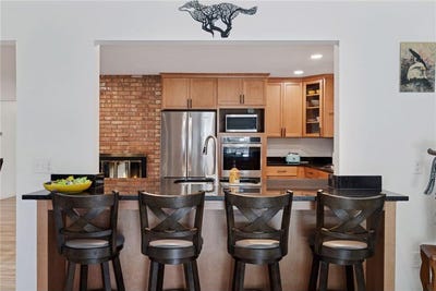 /international/us/63-langer-circle-west-saint-paul-mn-110101127927/