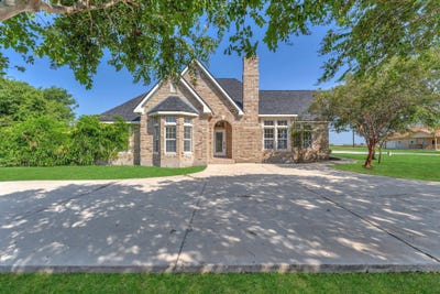 /international/us/3424-s-old-bastrop-highway-san-marcos-tx-110108469407/