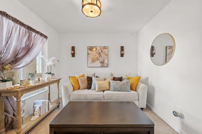 /international/us/6148-eaton-street-west-palm-beach-fl-110106439588/