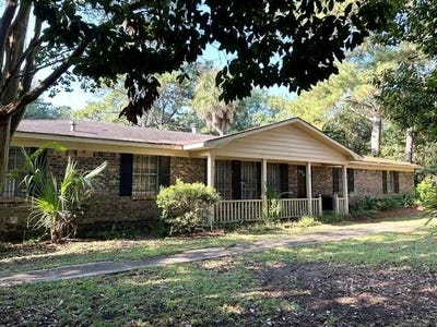 /international/us/6931-half-mile-road-irvington-al-110110237626/
