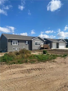 /international/us/10-pelican-point-drive-lake-sarah-twp-mn-110102878835/