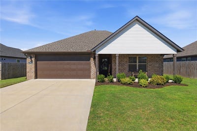 /international/us/1905-hudson-drive-siloam-springs-ar-110120464063/