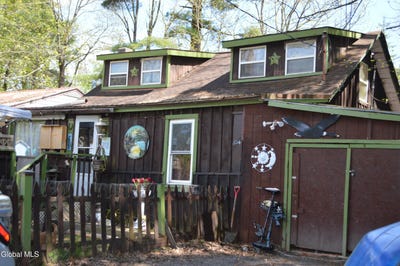 /international/us/834-county-hwy-110-broadalbin-ny-110108107637/