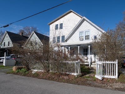 /international/us/67-school-street-bar-harbor-me-110105198050/