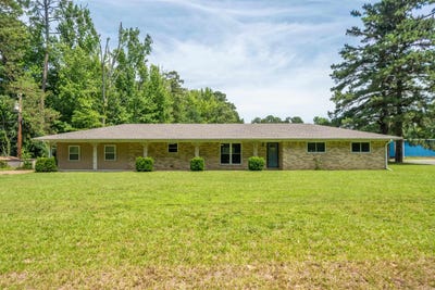 /international/us/4040-pine-street-arkadelphia-ar-110108586772/