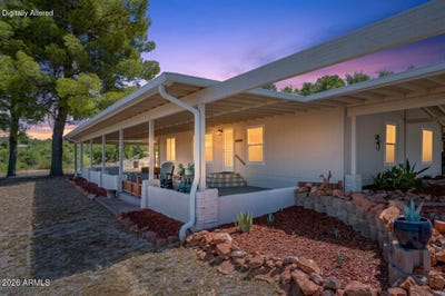 /international/us/1012-w-apache-trail-camp-verde-az-110119344438/