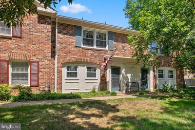 /international/us/8356-forrester-boulevard-springfield-va-110100846435/