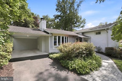 /international/us/6817-valley-brook-drive-falls-church-va-110108359720/