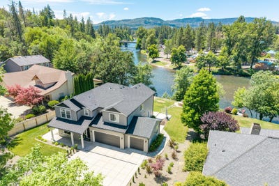 /international/us/1090-anglers-place-shady-cove-or-110100842179/