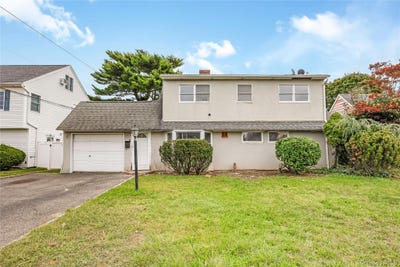 /international/us/22-tarry-lane-levittown-ny-110110301028/