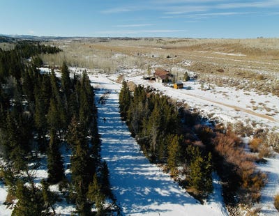 /international/us/70-blue-heron-way-robertson-wy-110105043695/
