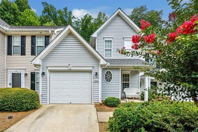 /international/us/2006-bluff-view-drive-winston-salem-nc-110101036939/