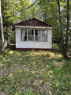 /international/us/1241-wrightville-road-ashland-me-110101038957/?lang=en