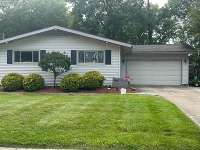 /international/us/90-eastwood-drive-norwalk-oh-110108468499/