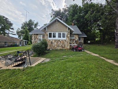 /international/us/715-n-patton-avenue-cabool-mo-110108613238/