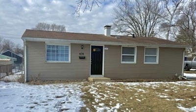 /international/us/636-jefferson-avenue-carpentersville-il-110105701880/